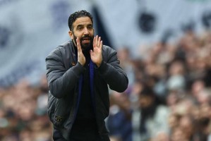 阿莫林灵活变阵助曼联1-0险胜纽卡，逆境中涌现意外功臣