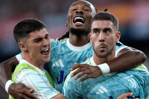 图多尔神换人：替补神锋一击致命，意甲4队全胜