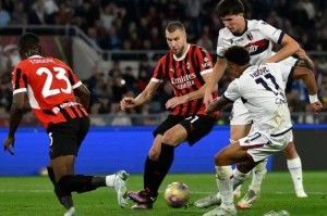 欧联杯：一场两边都伤得没人用的欧联杯意甲内战，博洛尼亚和罗马能踢成啥样？足球赛事分析